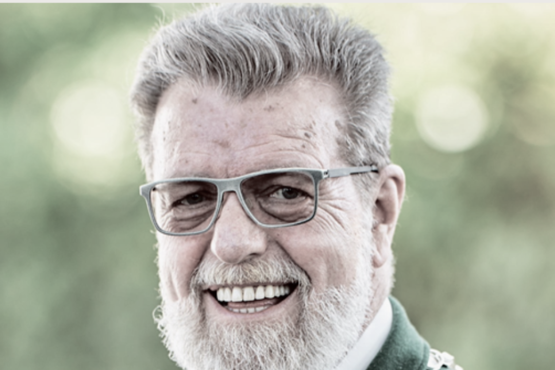 Ein Bild von Emil Vogt in Schützenuniform mit dem Zusatz 'In stillem Gedenken'